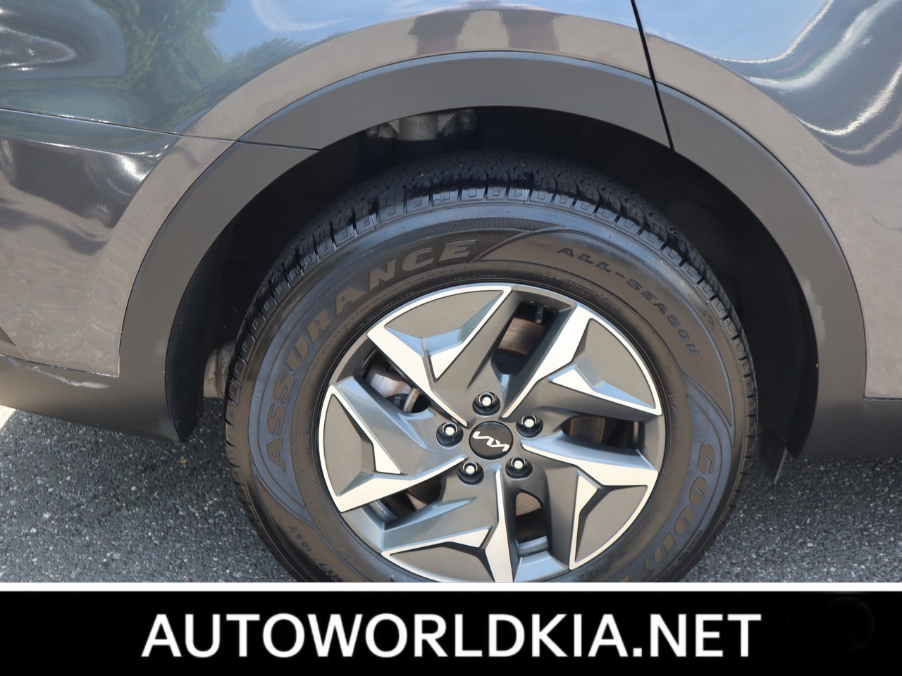 2022 Kia Sorento Hybrid S 15