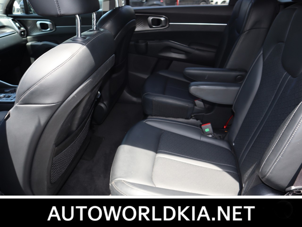 2022 Kia Sorento Hybrid S 20