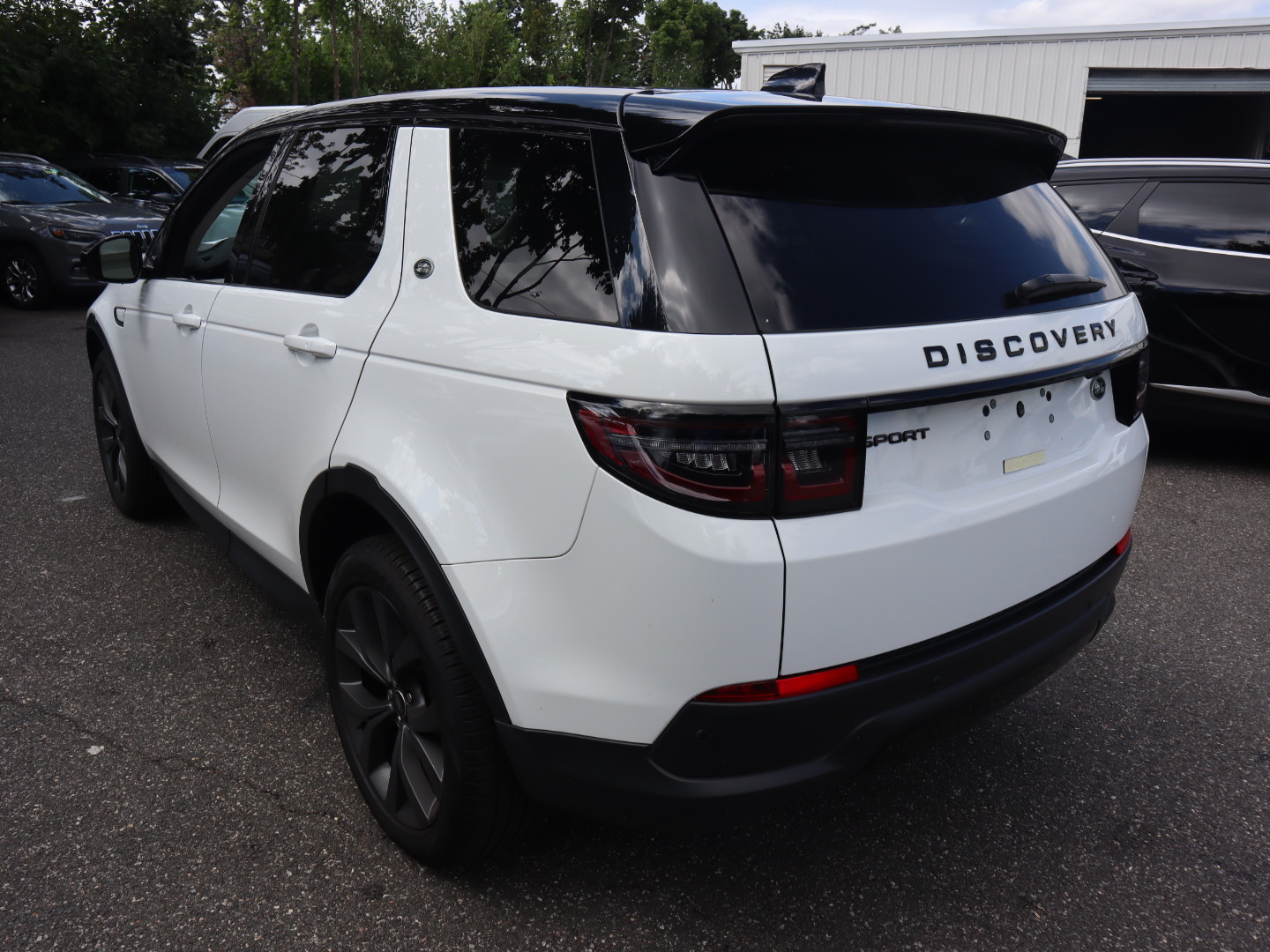 2023 Land Rover Discovery Sport SE 6