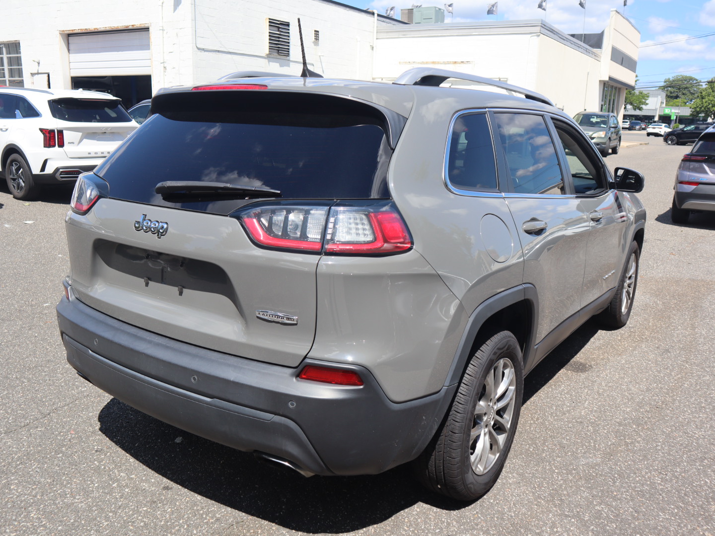 2021 Jeep Cherokee Latitude Lux 3