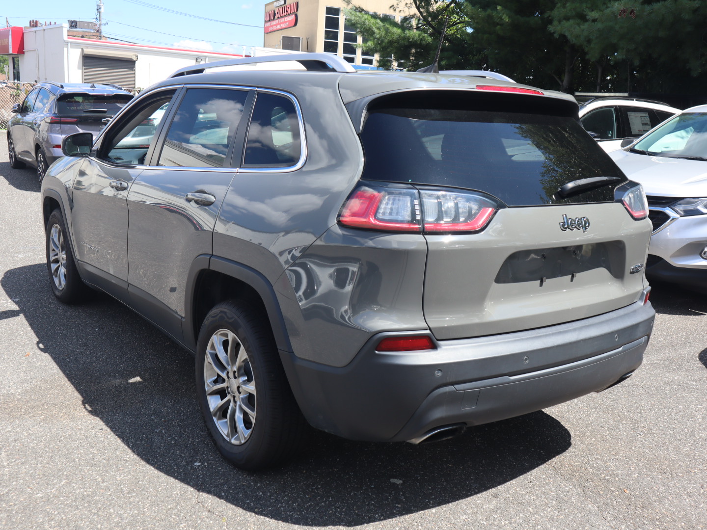 2021 Jeep Cherokee Latitude Lux 5