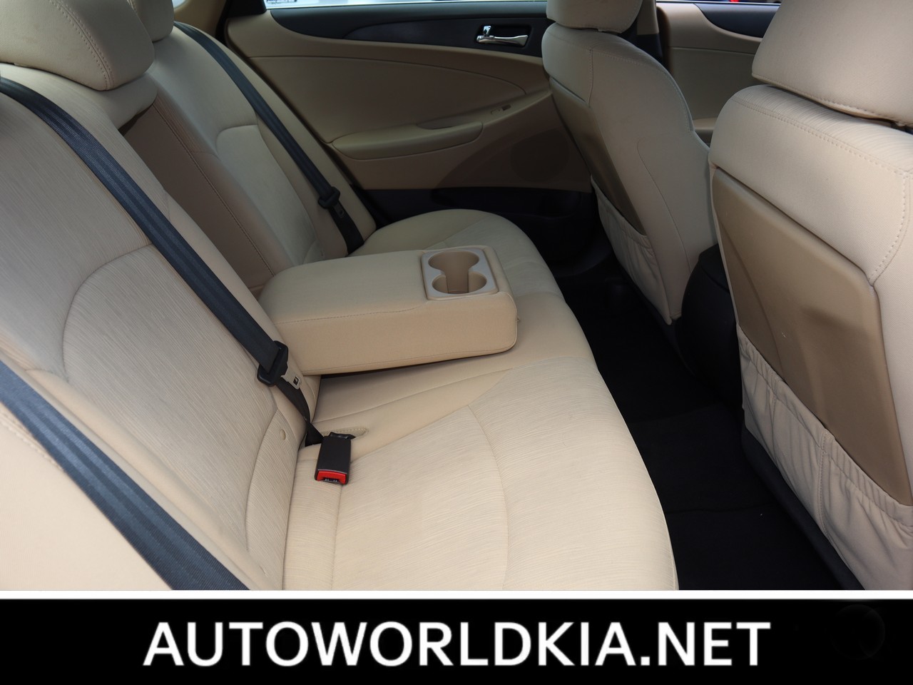 2013 Hyundai Sonata GLS 16