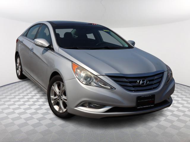 2013 Hyundai Sonata Limited 1