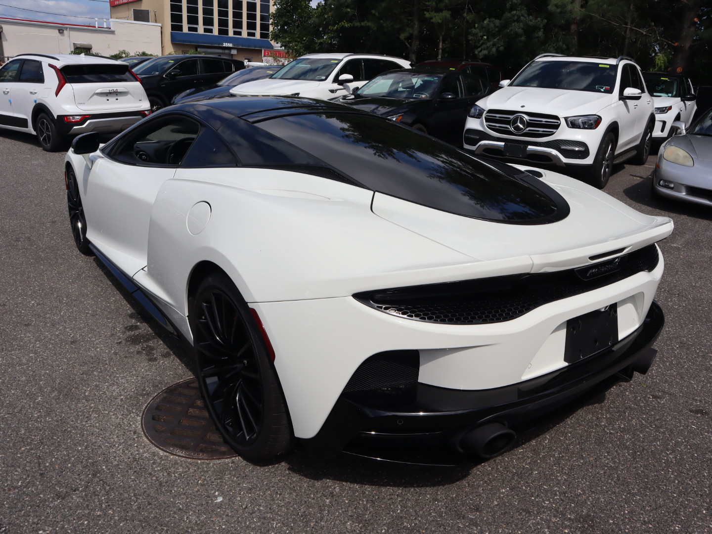 2021 McLaren GT Base 12