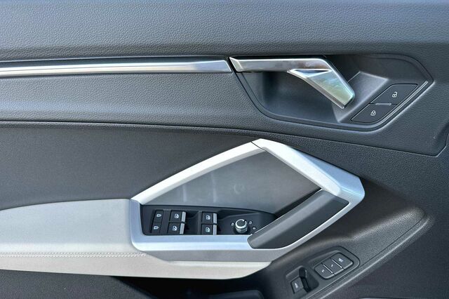 2023 Audi Q3 Premium Plus 4D Sport Utility 9