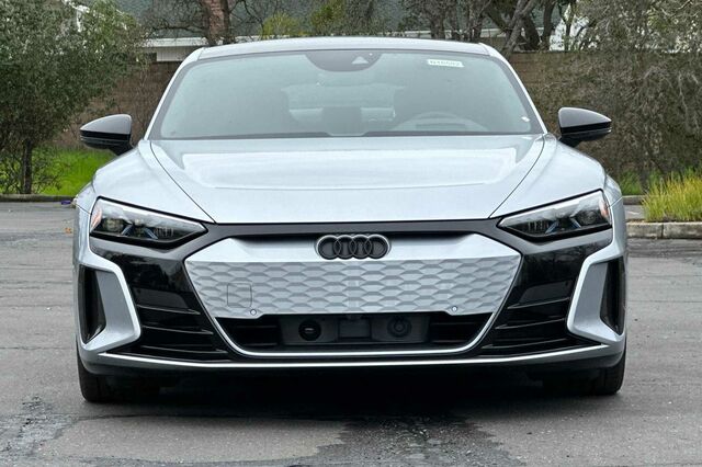 2024 Audi RS e-tron GT Base 4D Sedan 3