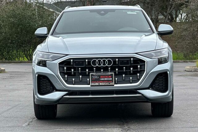 2024 Audi Q8 4D Sport Utility 3