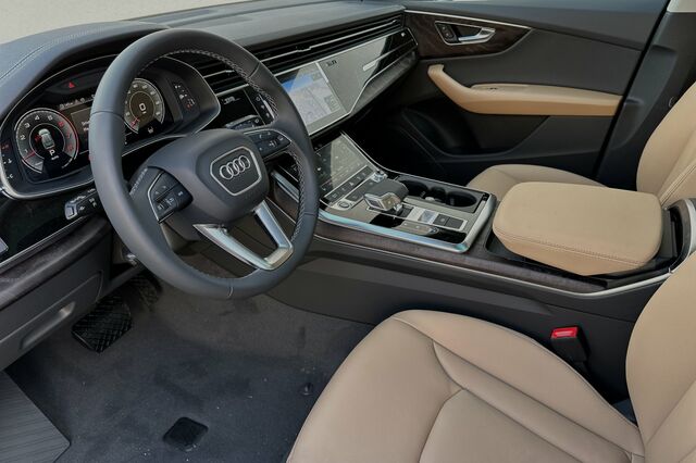 2024 Audi Q8 4D Sport Utility 8