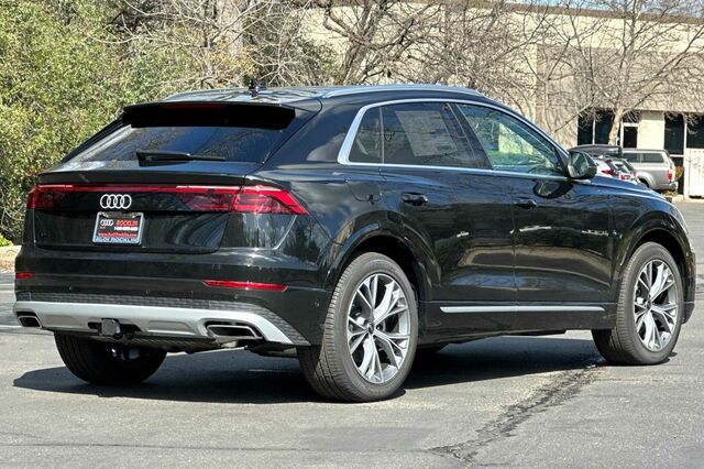 2024 Audi Q8 4D Sport Utility 5