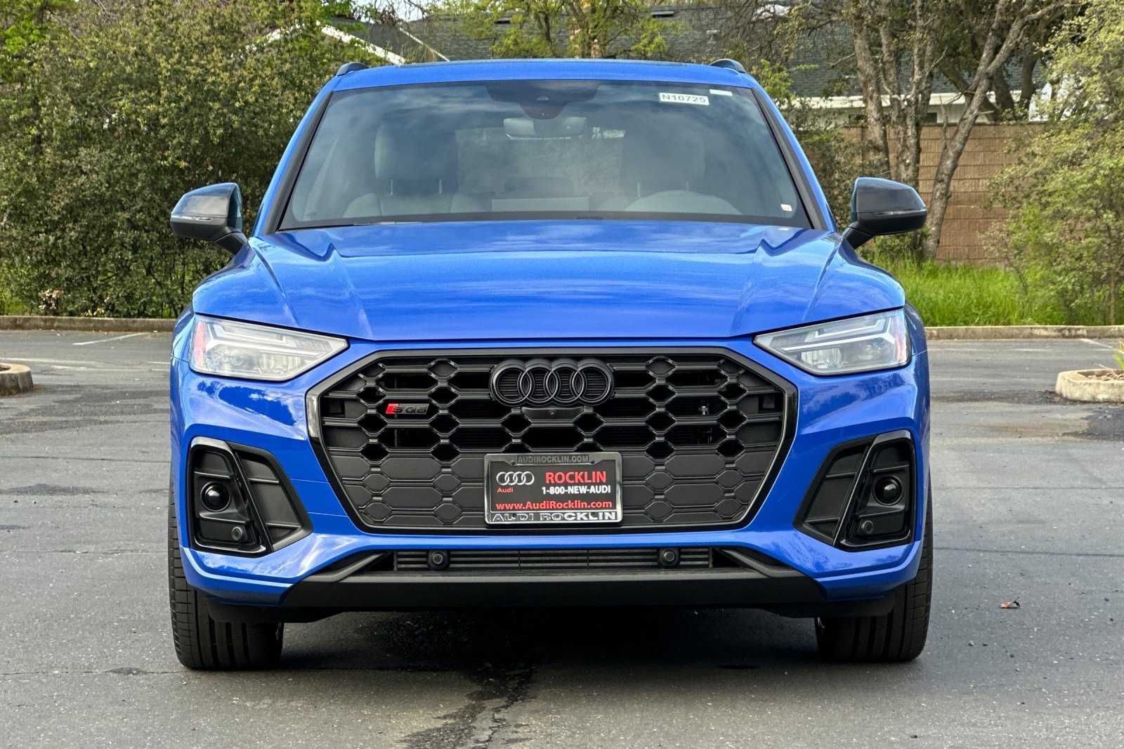 2024 Audi SQ5 Premium Plus 4D Sport Utility 3