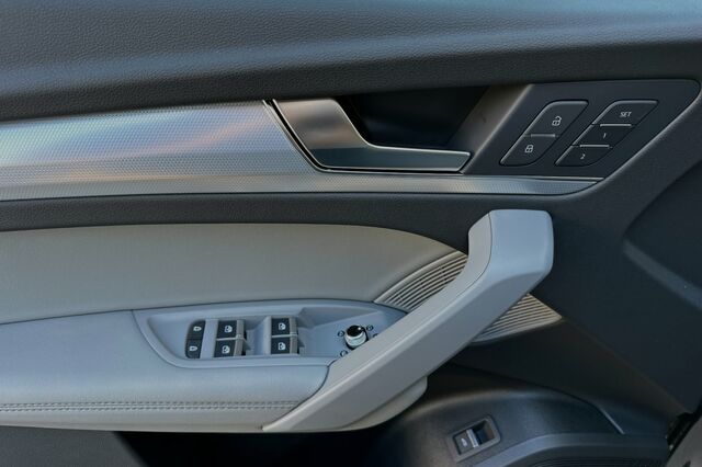 2024 Audi Q5 45 S line Premium Plus 4D Sport Utility 9