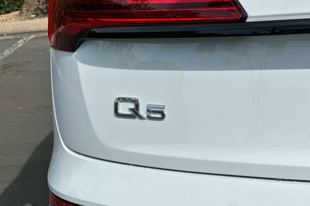 2024 Audi Q5 40 Premium Plus 4D Sport Utility 7