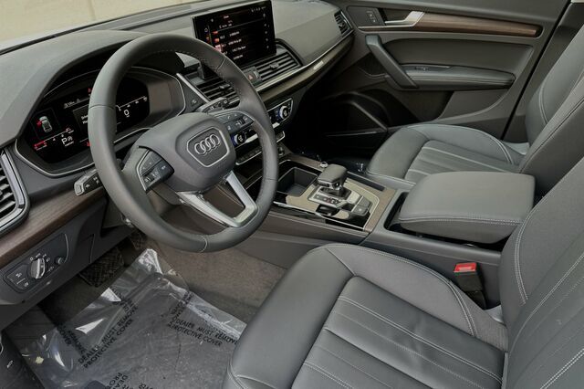 2024 Audi Q5 40 Premium Plus 4D Sport Utility 8