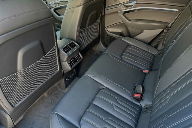 2024 Audi Q8 e-tron Prestige 4D Sport Utility 10