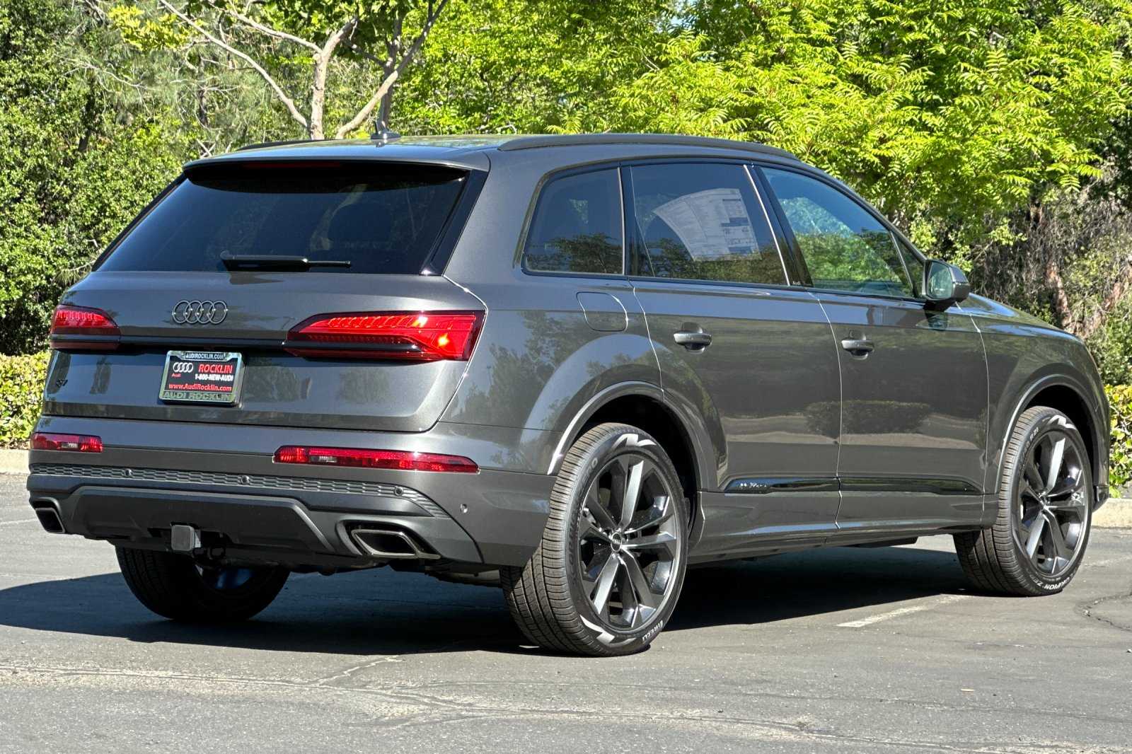 2025 Audi Q7 55 Premium Plus 4D Sport Utility 5