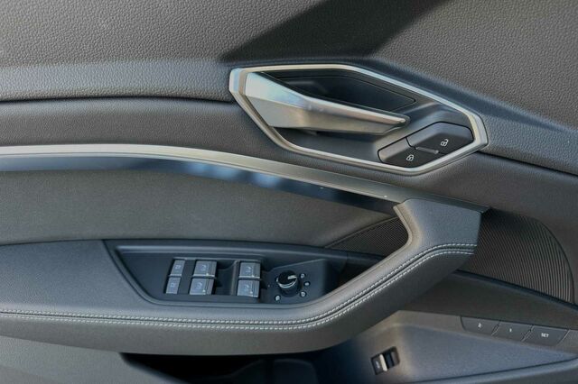 2024 Audi Q8 e-tron Premium Plus 4D Sport Utility 9