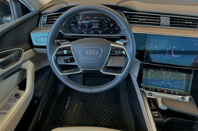 2024 Audi Q8 e-tron Premium Plus 4D Sport Utility 12