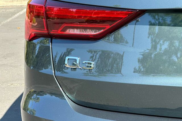 2024 Audi Q3 Premium Plus 4D Sport Utility 7