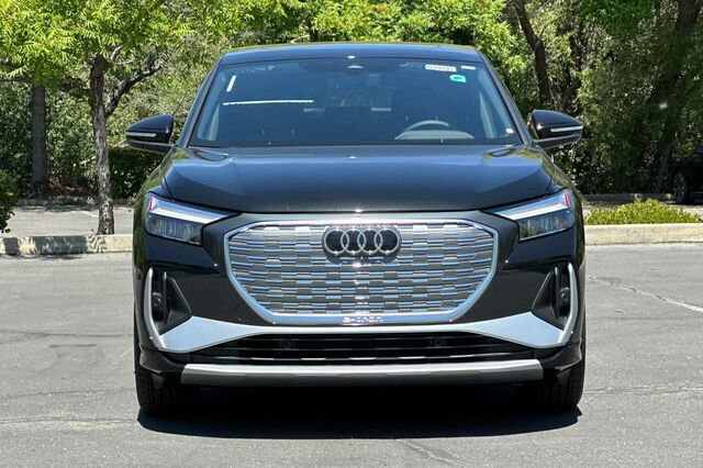 2024 Audi Q4 e-tron Premium Plus 4D Sport Utility 3