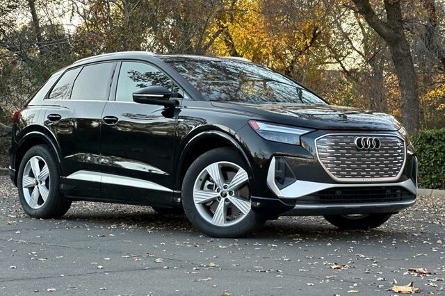 2024 Audi Q4 e-tron Premium Plus 4D Sport Utility 2