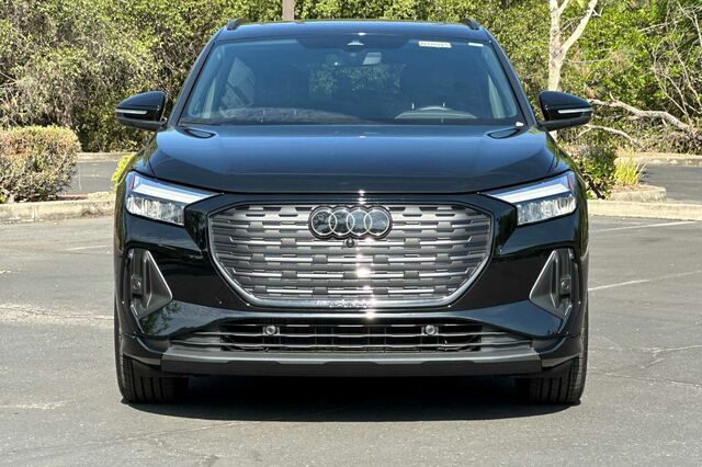 2024 Audi Q4 e-tron Premium Plus 4D Sport Utility 3