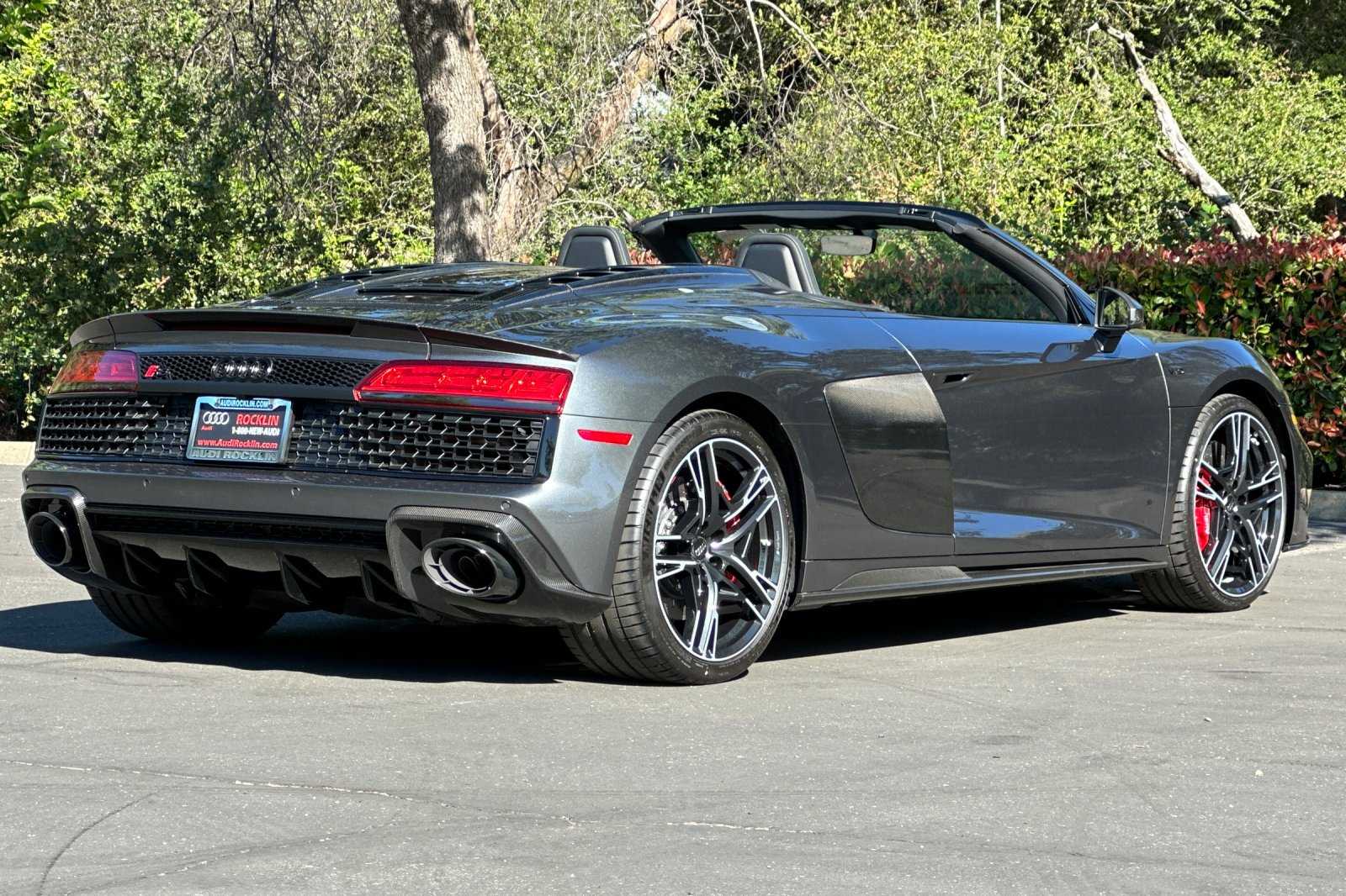 2023 Audi R8 V10 performance 2D Convertible 4