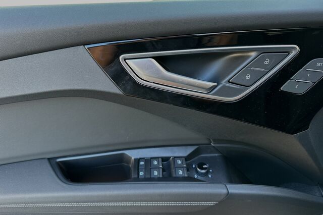 2024 Audi Q4 e-tron Prestige 4D Sport Utility 9
