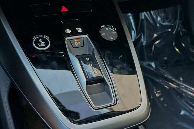 2024 Audi Q4 e-tron Prestige 4D Sport Utility 20