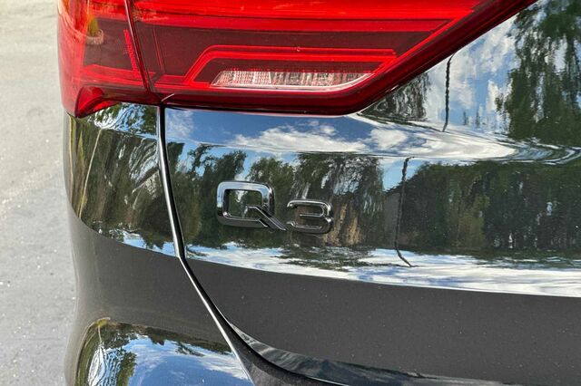 2024 Audi Q3 Premium Plus 4D Sport Utility 7