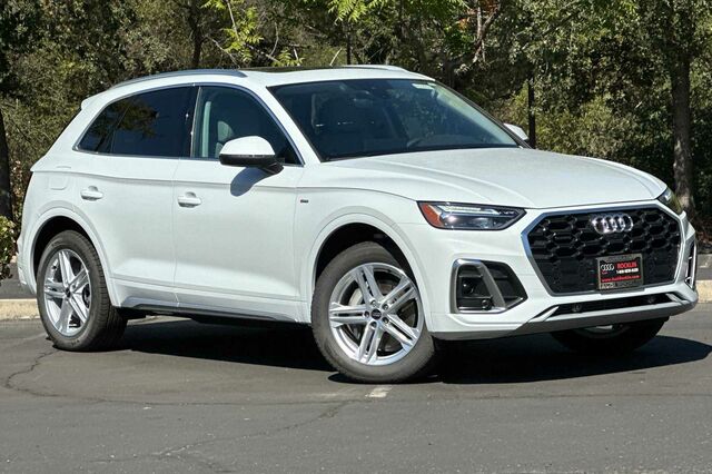 2024 Audi Q5 e 55 Premium Plus 4D Sport Utility 2