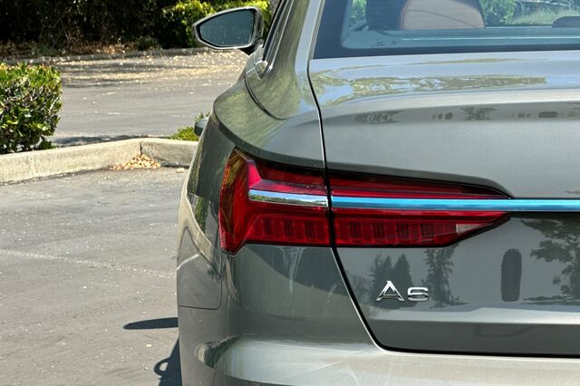 2024 Audi A6 3.0T Premium Plus 4D Sedan 7