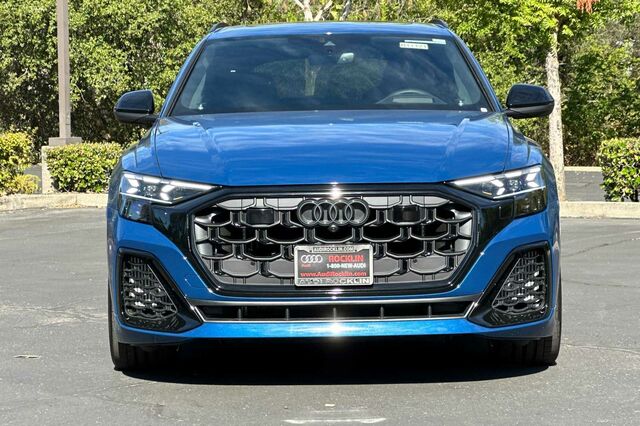 2024 Audi SQ8 4D Sport Utility 3