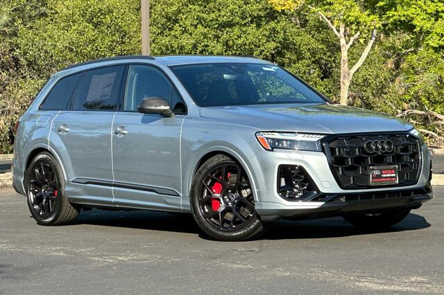 2025 Audi SQ7 Prestige 4D Sport Utility 2