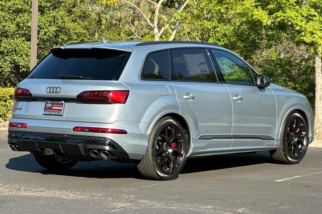 2025 Audi SQ7 Prestige 4D Sport Utility 5