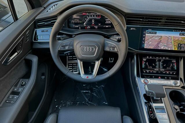 2025 Audi SQ7 Prestige 4D Sport Utility 12