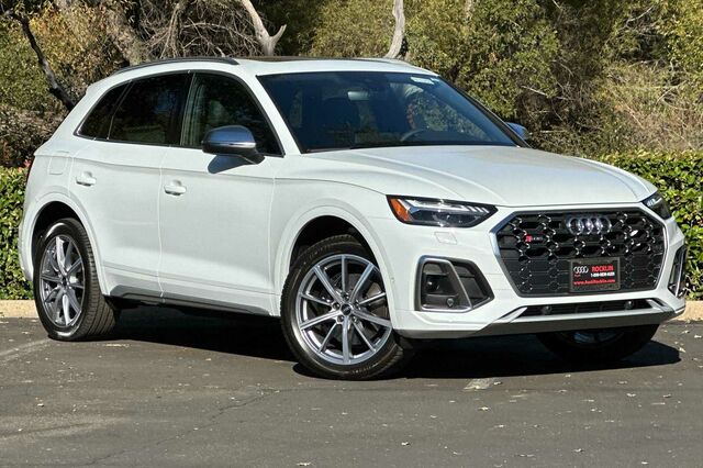 2024 Audi SQ5 Prestige 4D Sport Utility 2