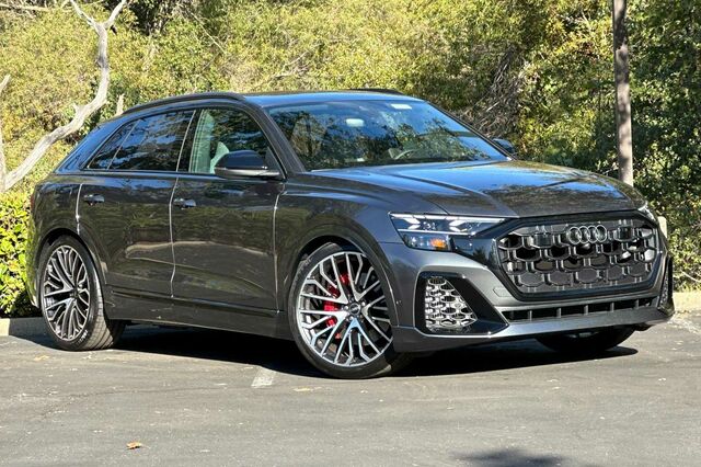 2024 Audi SQ8 4D Sport Utility 2