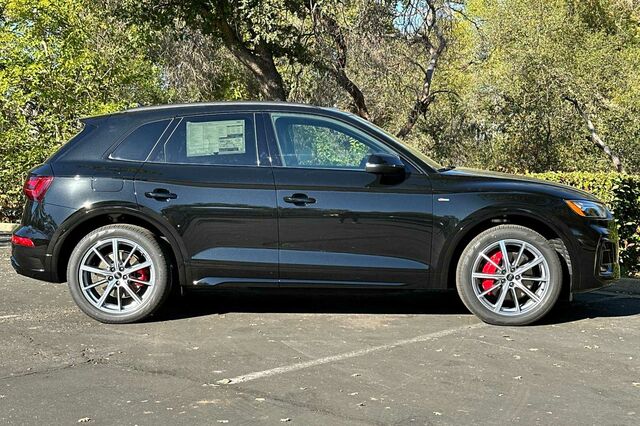 2024 Audi Q5 e 55 Premium Plus 4D Sport Utility 4