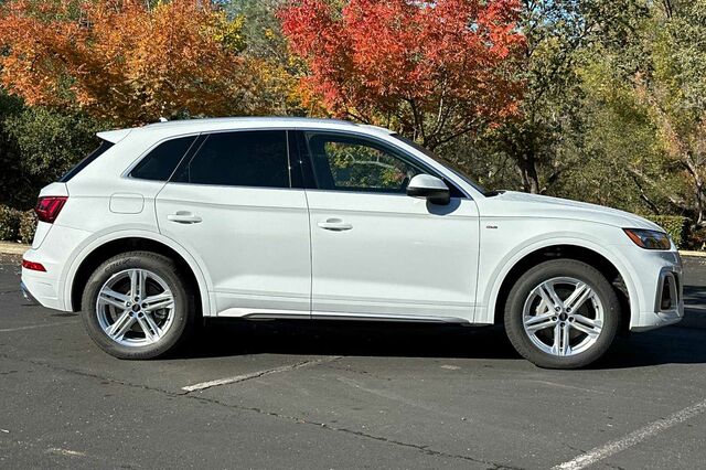 2024 Audi Q5 e 4D Sport Utility 4