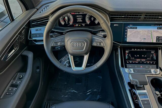 2025 Audi Q7 55 Premium Plus 4D Sport Utility 12