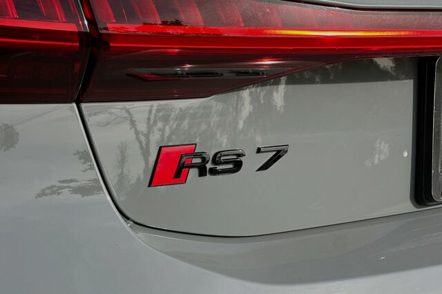 2025 Audi RS 7 4.0T Performance 4D Hatchback 7