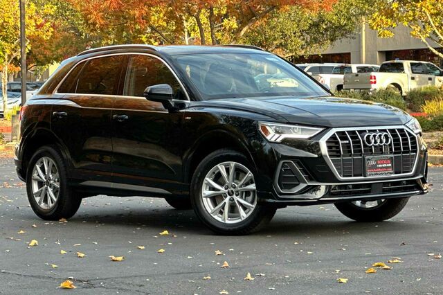 2024 Audi Q3 Premium Plus 4D Sport Utility 2