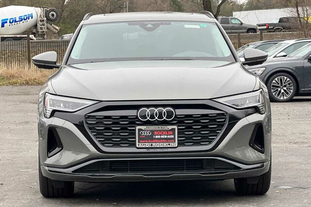 2024 Audi Q8 e-tron Prestige 4D Sport Utility 3