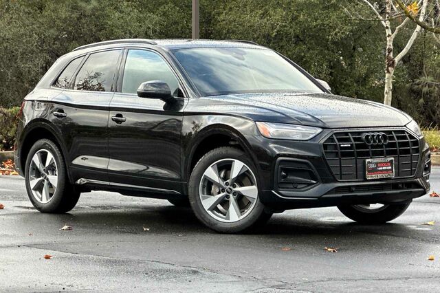 2025 Audi Q5 4D Sport Utility 2