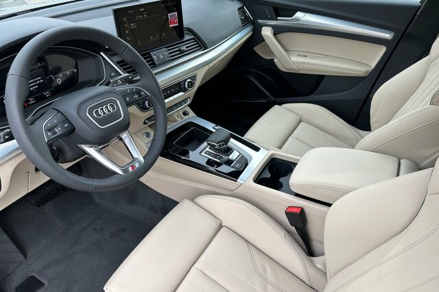 2025 Audi Q5 45 S line Premium Plus 4D Sport Utility 8