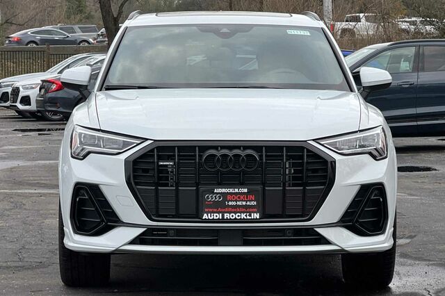 2025 Audi Q3 Premium 4D Sport Utility 3