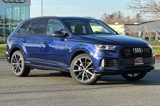 2023 Audi Q7 55 Premium Plus 4D Sport Utility 2