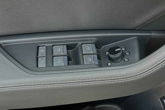 2022 Audi e-tron Sportback S line Premium Plus 4D Sport Utility 12