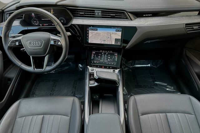 2022 Audi e-tron Sportback S line Premium Plus 4D Sport Utility 16