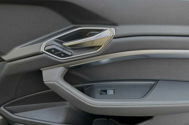2022 Audi e-tron Sportback S line Premium Plus 4D Sport Utility 21